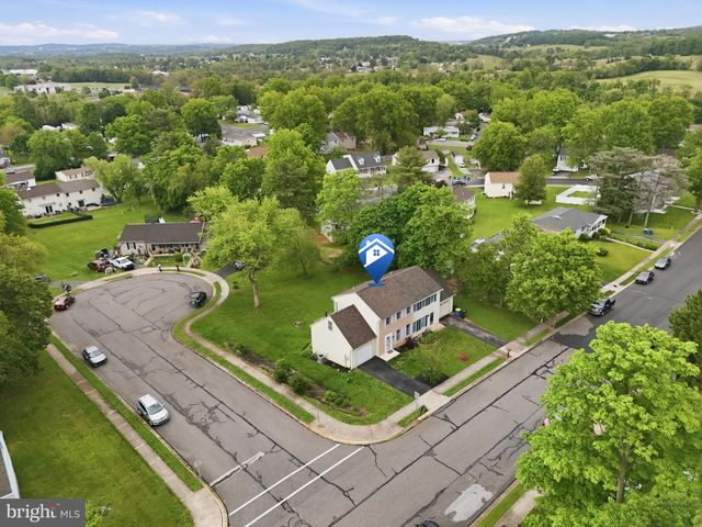 115 POPLAR ST, Manchester, PA 17345