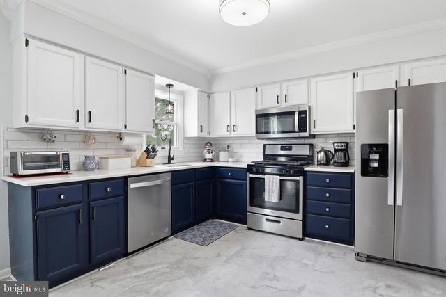 115 POPLAR ST, Manchester, PA 17345