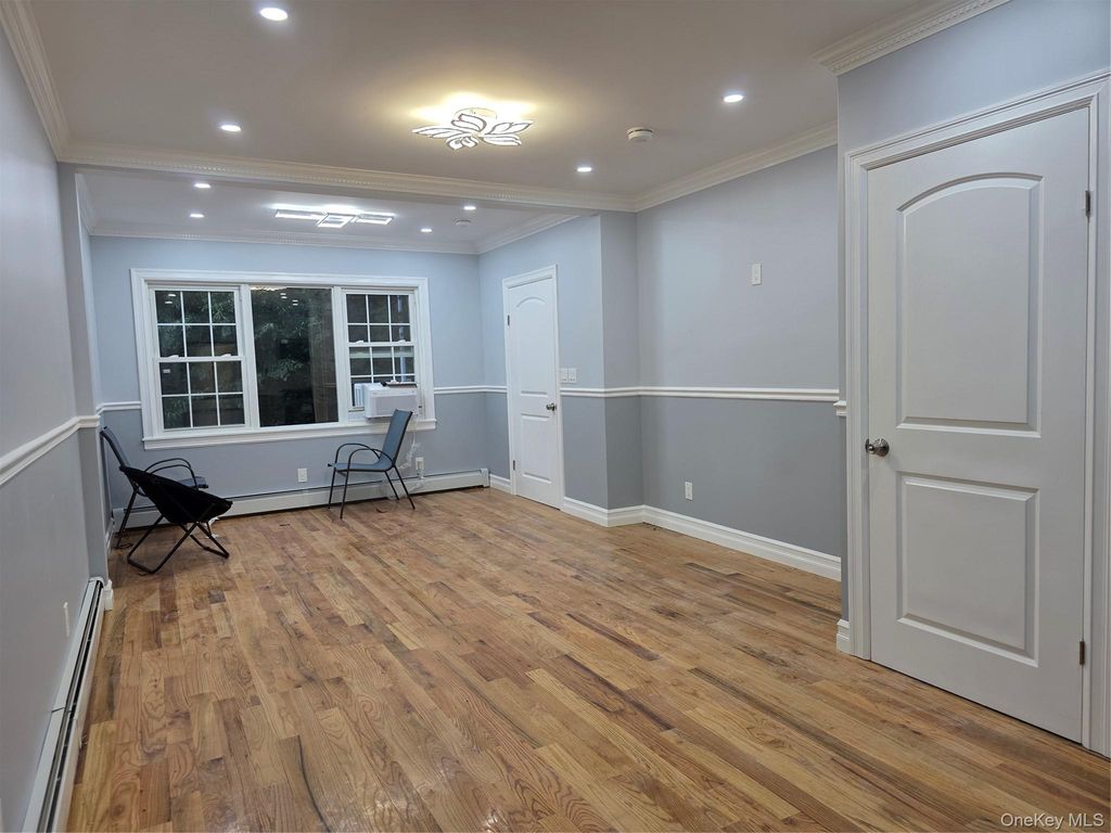 91-12 Park Lane S 1, Woodhaven, NY 11421