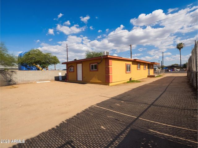 742 W BROADWAY Road, Phoenix, AZ 85041