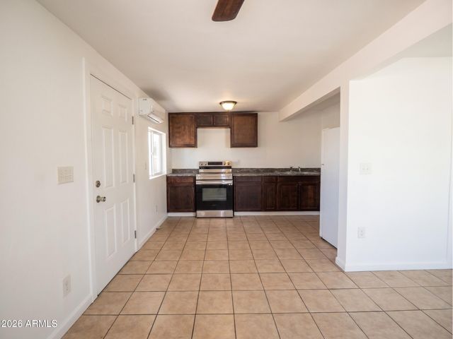 742 W BROADWAY Road, Phoenix, AZ 85041