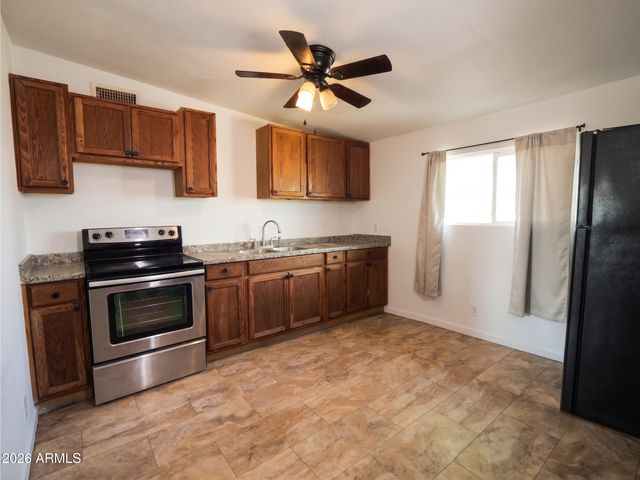742 W BROADWAY Road, Phoenix, AZ 85041