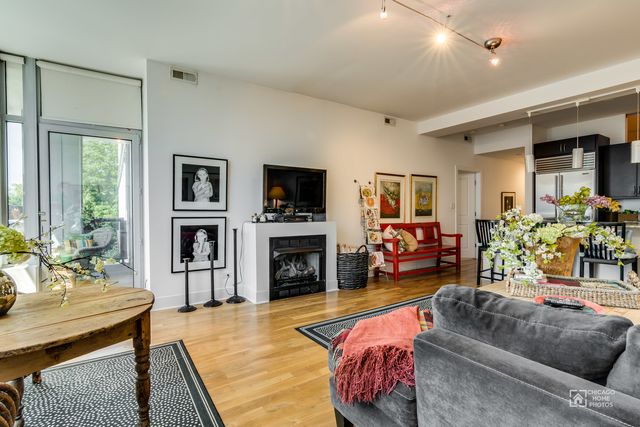 525 KEDZIE Avenue 503, Evanston, IL 60202