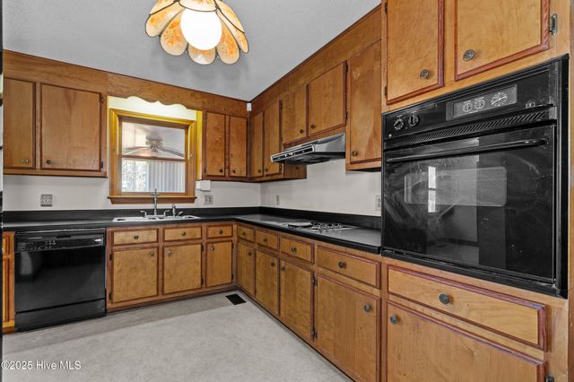 95 Quail Run, Elizabeth City, NC 27909