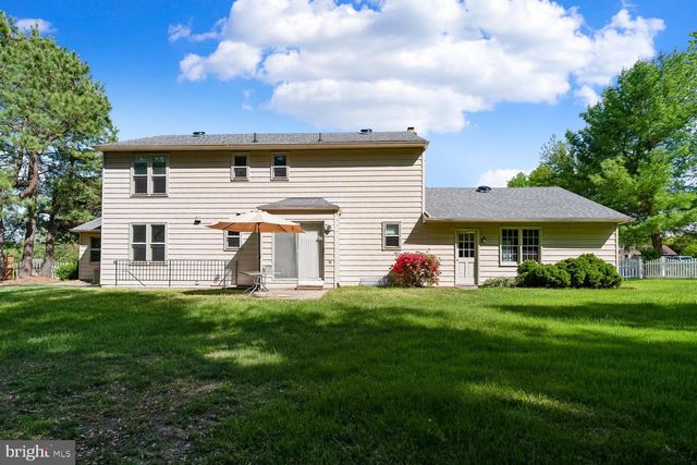 14312 PERRYWOOD DR, Burtonsville, MD 20866