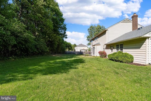 14312 PERRYWOOD DR, Burtonsville, MD 20866