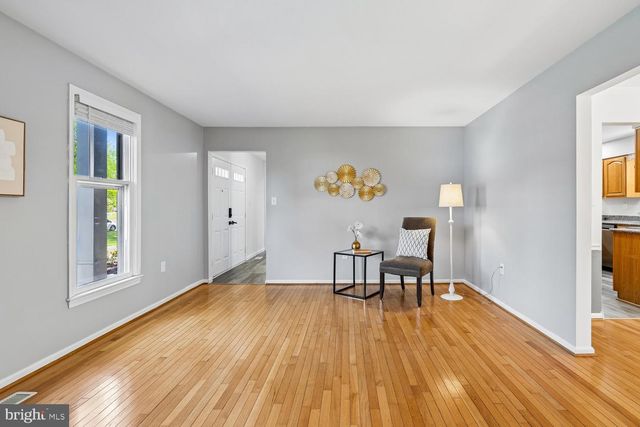 14312 PERRYWOOD DR, Burtonsville, MD 20866