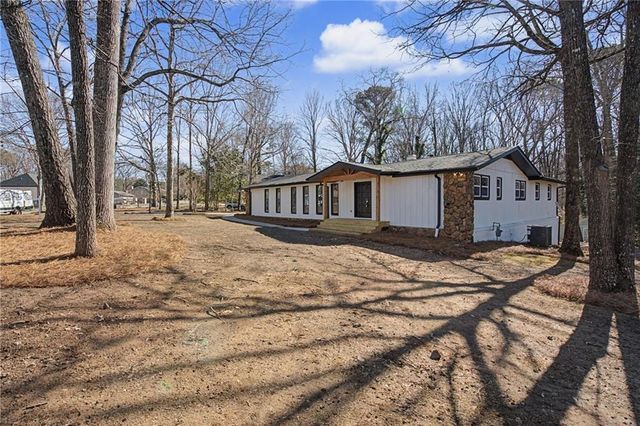 1244 Heritage Hills Circle, Snellville, GA 30078