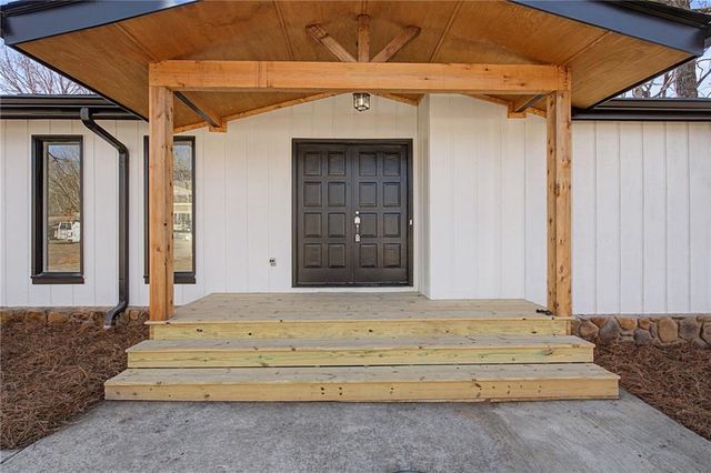 1244 Heritage Hills Circle, Snellville, GA 30078