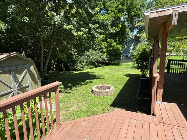 1622 NW 109th Street, Clive, IA 50325