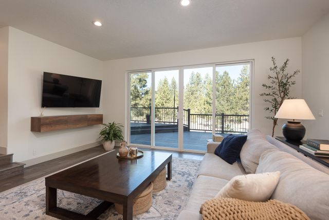 60012 Ridgeview Drive W, Bend, OR 97702