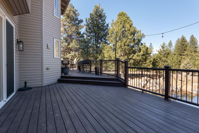 60012 Ridgeview Drive W, Bend, OR 97702