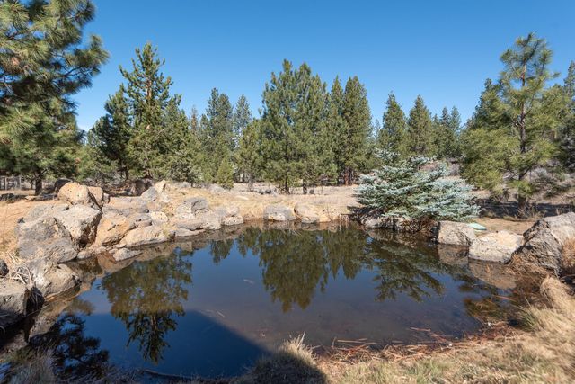 60012 Ridgeview Drive W, Bend, OR 97702