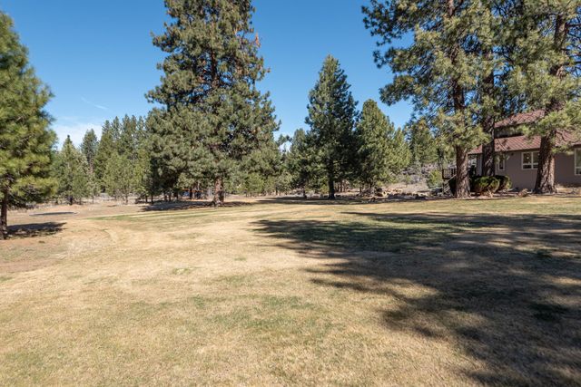 60012 Ridgeview Drive W, Bend, OR 97702
