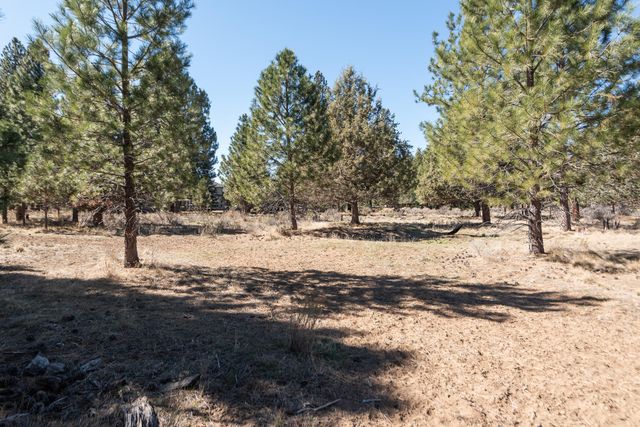 60012 Ridgeview Drive W, Bend, OR 97702