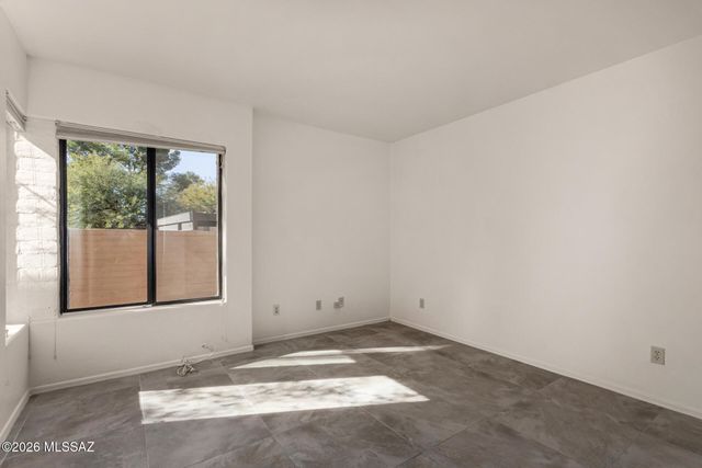 2914 E Sierra Vista Road, Tucson, AZ 85716
