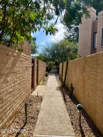 2914 E Sierra Vista Road, Tucson, AZ 85716