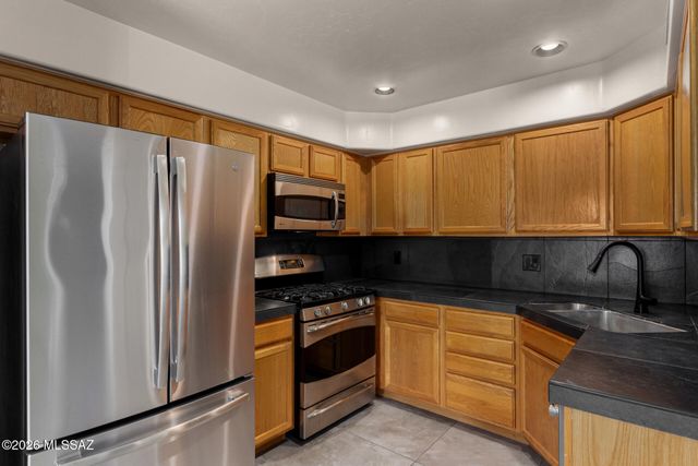 2914 E Sierra Vista Road, Tucson, AZ 85716