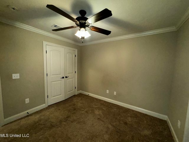 990 Clubhouse Drive, Pearl, MS 39208