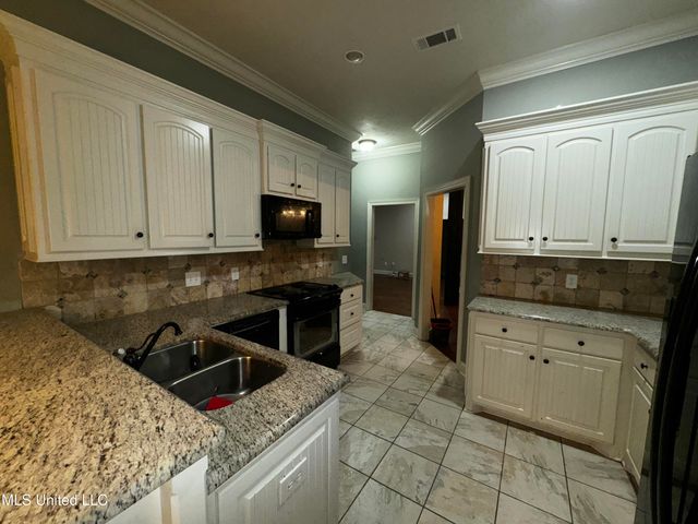 990 Clubhouse Drive, Pearl, MS 39208