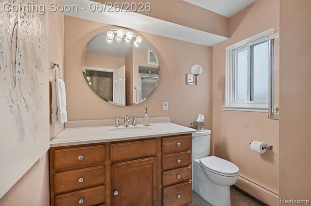 24474 Springbrook Drive, Farmington, MI 48336