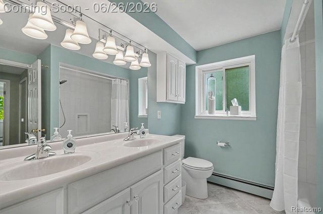 24474 Springbrook Drive, Farmington, MI 48336