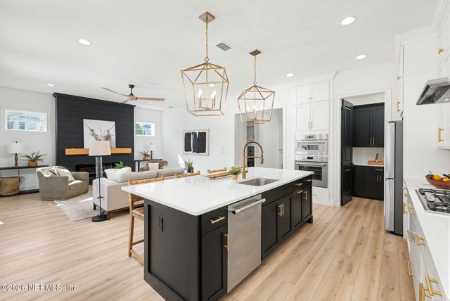 28 WOODBAY Court, St. Johns, FL 32259