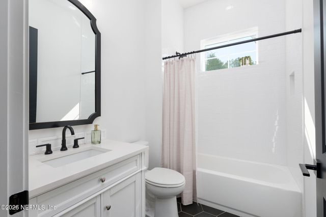 28 WOODBAY Court, St. Johns, FL 32259