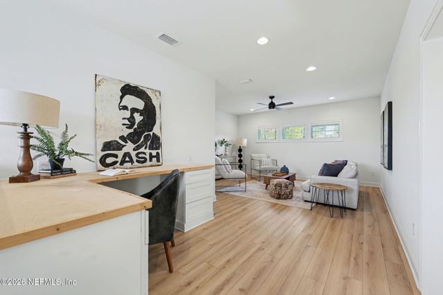 28 WOODBAY Court, St. Johns, FL 32259