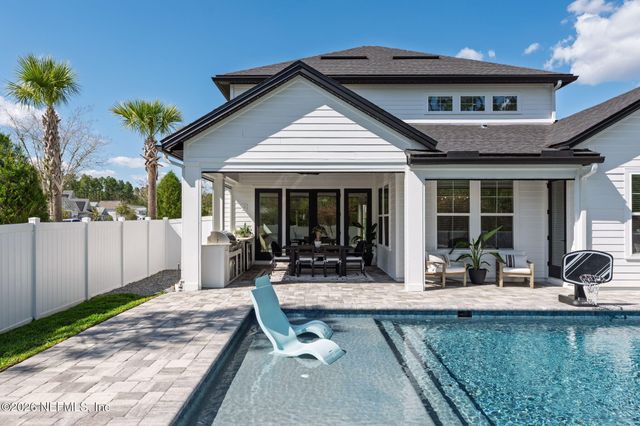 28 WOODBAY Court, St. Johns, FL 32259