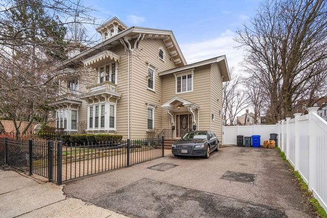 62 Winthrop St 2, Boston, MA 02119