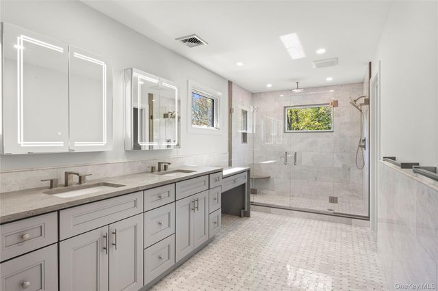 206 Beverly Road, Huntington Station, NY 11746