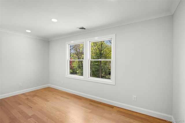 206 Beverly Road, Huntington Station, NY 11746