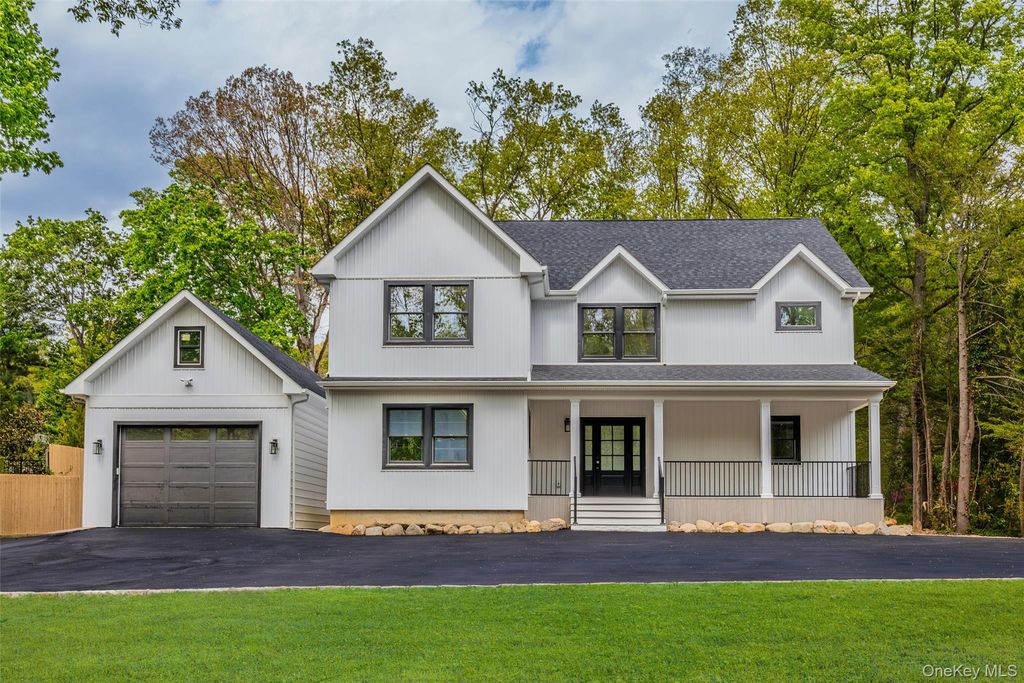 206 Beverly Road, Huntington Station, NY 11746 — exterior
