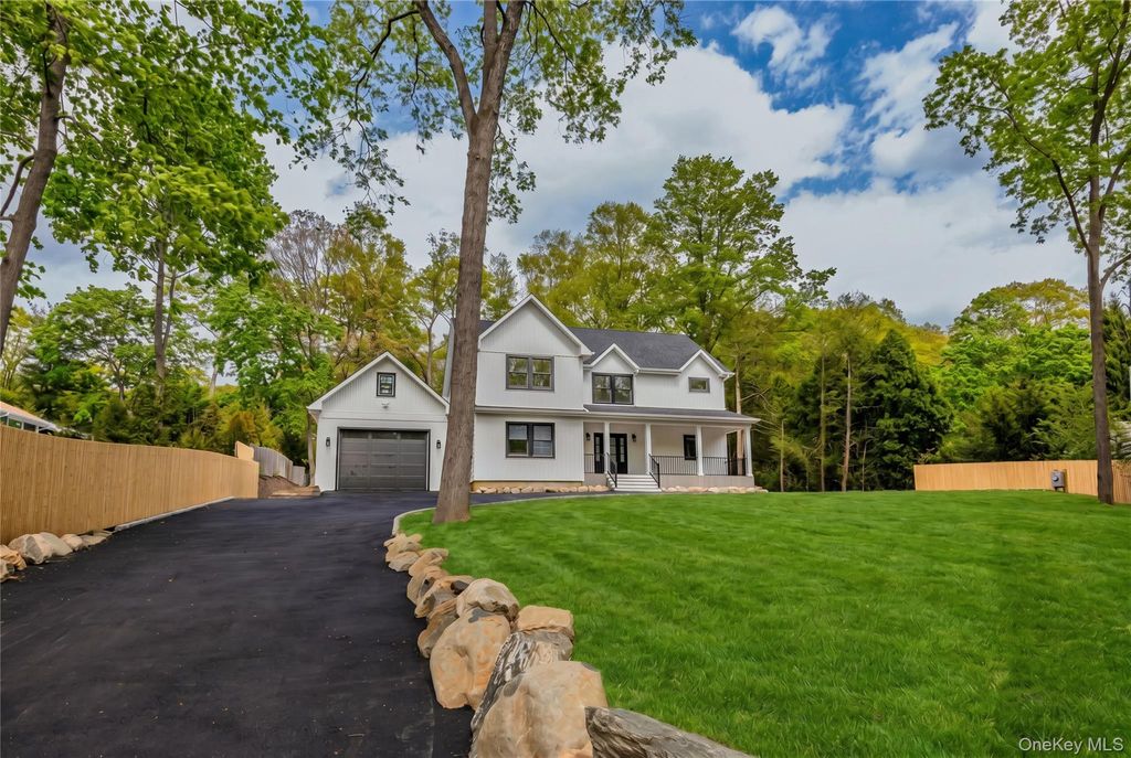 206 Beverly Road, Huntington Station, NY 11746 — photo 2