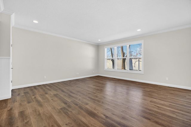 3918 ORCHARD Drive, Bettendorf, IA 52722