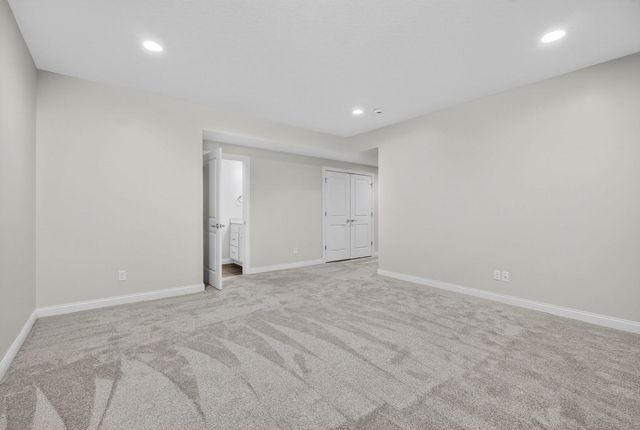 3918 ORCHARD Drive, Bettendorf, IA 52722