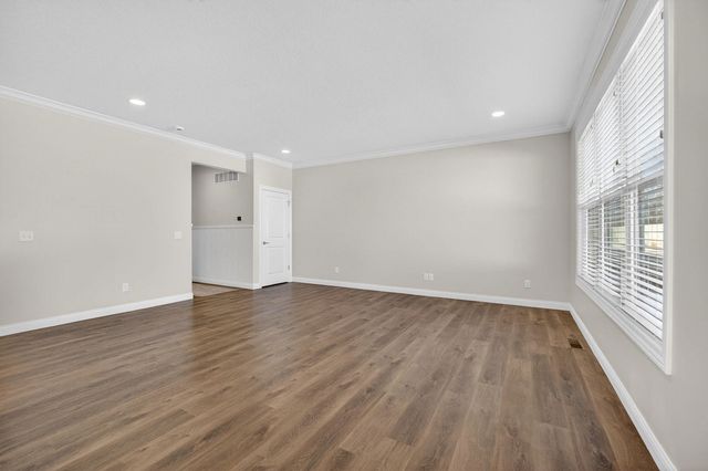 3918 ORCHARD Drive, Bettendorf, IA 52722