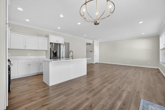 3918 ORCHARD Drive, Bettendorf, IA 52722