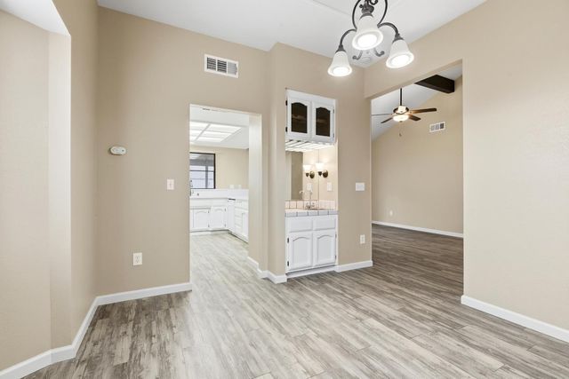 2613 Mill Oak Dr, Modesto, CA 95355