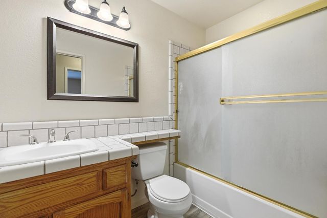 2613 Mill Oak Dr, Modesto, CA 95355