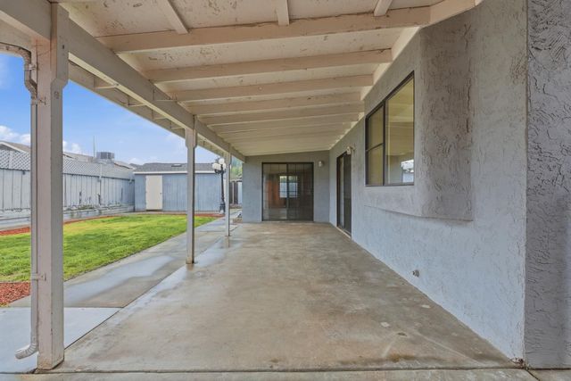 2613 Mill Oak Dr, Modesto, CA 95355