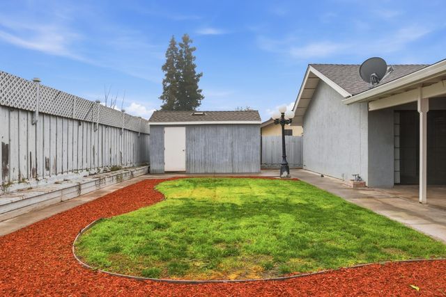 2613 Mill Oak Dr, Modesto, CA 95355