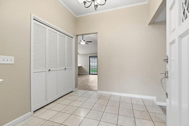 2613 Mill Oak Dr, Modesto, CA 95355