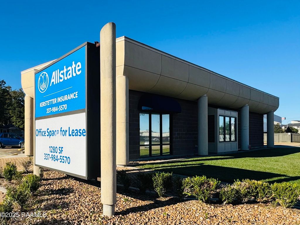 249 N College Road B, Lafayette, LA 70506