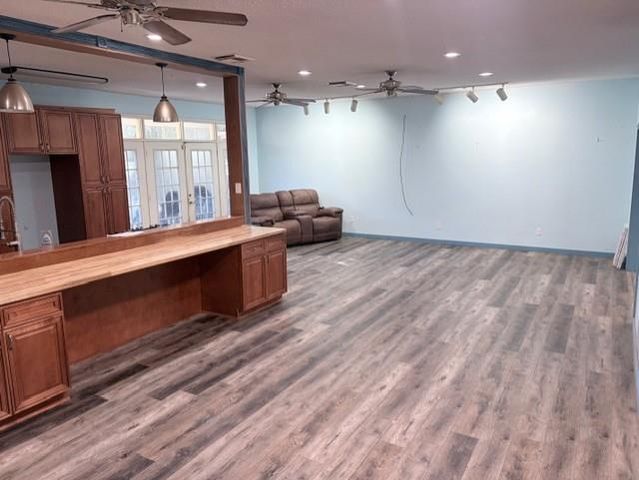 207 Banyan Street, Lake Jackson, TX 77566