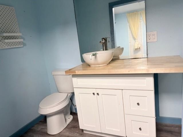 207 Banyan Street, Lake Jackson, TX 77566