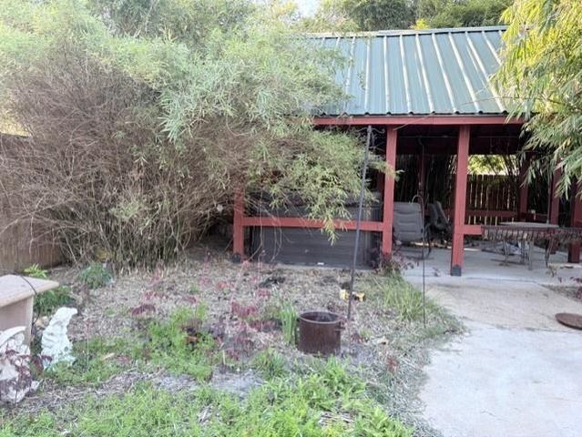 207 Banyan Street, Lake Jackson, TX 77566