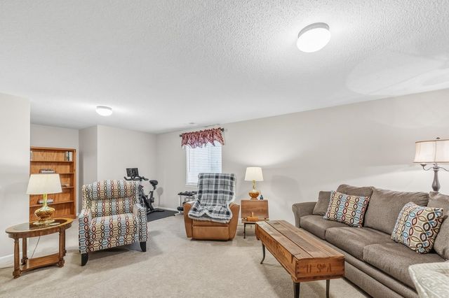 1726 N Basswood Ct, Andover, KS 67002