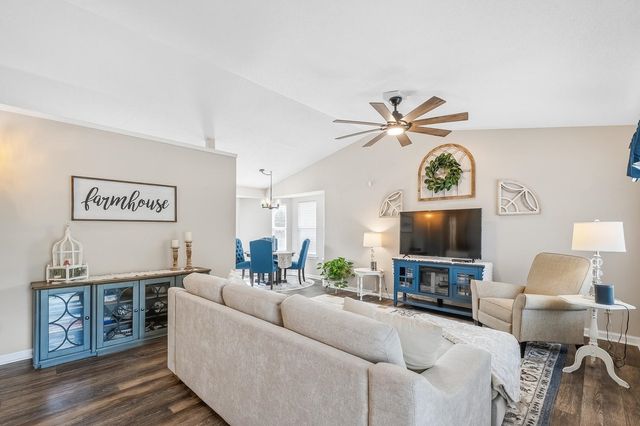 1726 N Basswood Ct, Andover, KS 67002